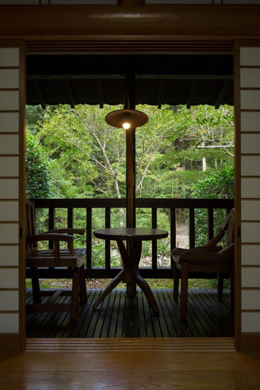 Kurokawa Onsen Oku No Yu Hotell Minamioguni Exteriör bild