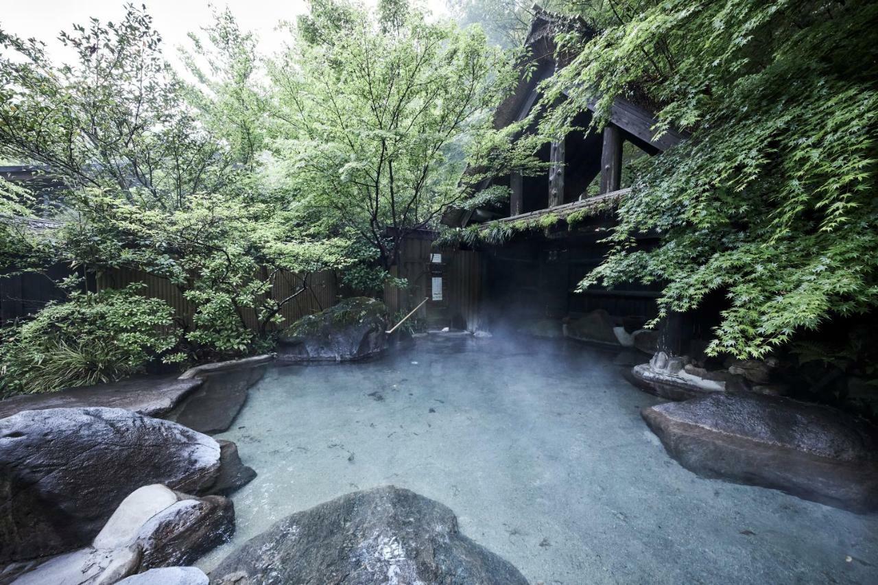 Kurokawa Onsen Oku No Yu Hotell Minamioguni Exteriör bild