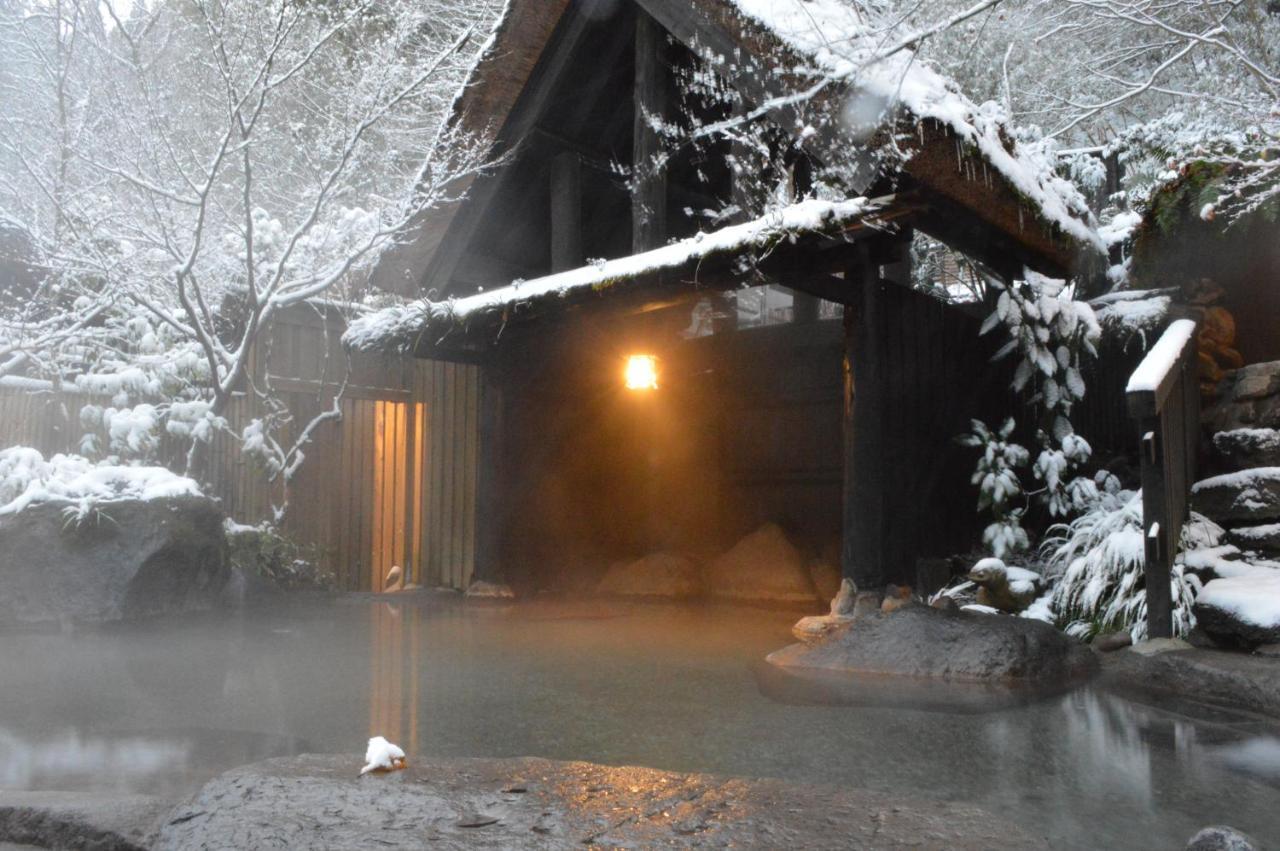Kurokawa Onsen Oku No Yu Hotell Minamioguni Exteriör bild