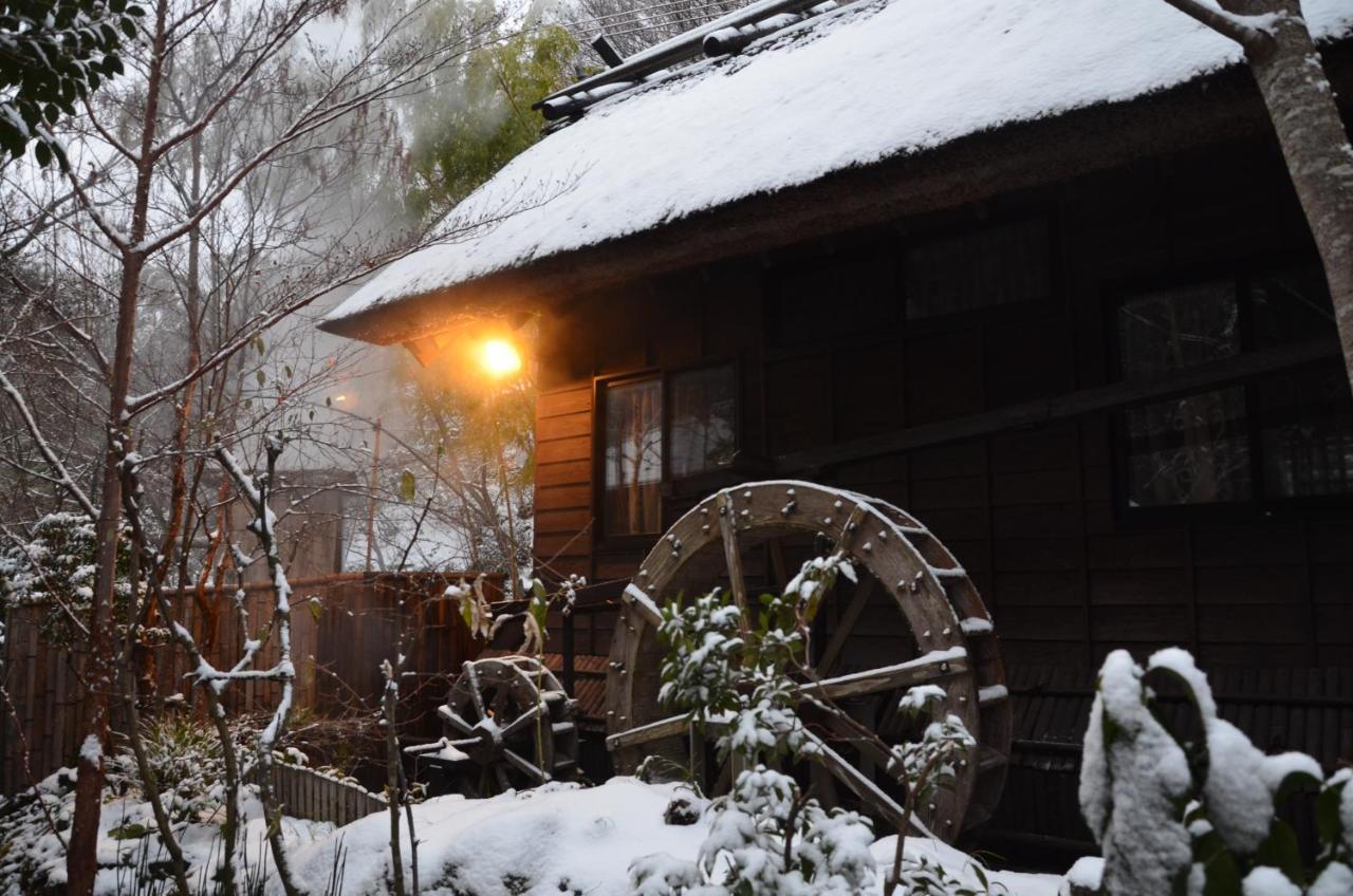 Kurokawa Onsen Oku No Yu Hotell Minamioguni Exteriör bild
